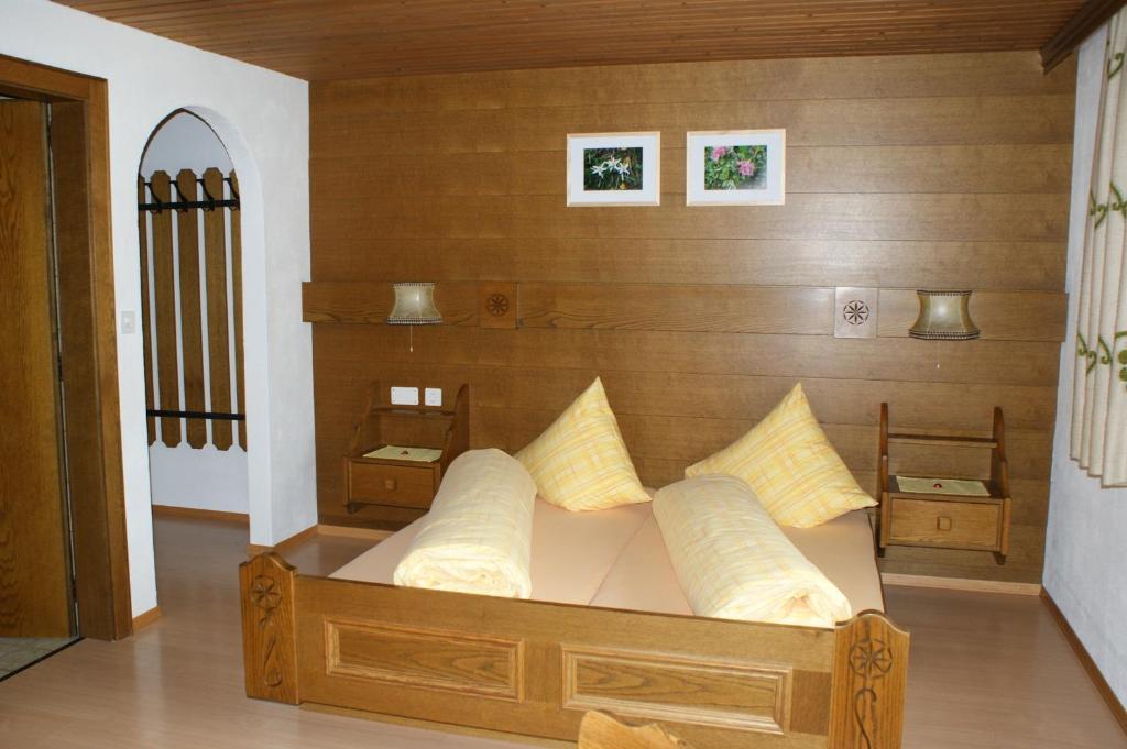 Sonnenhotel Soldanella Sonneck Samnaun Room photo